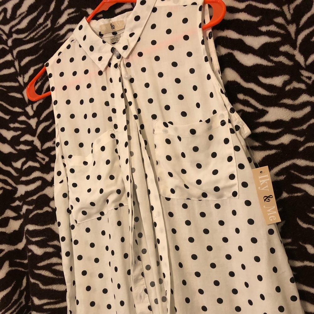 Polka dotted top🥳🥳